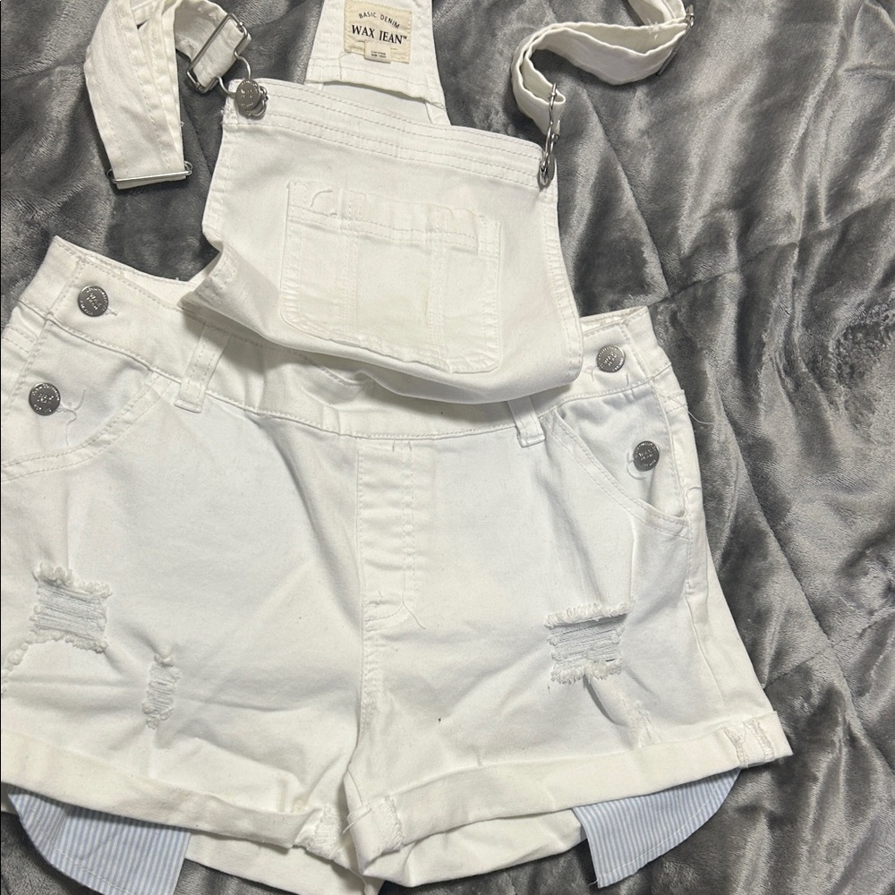 Wax Jean Women's White Distressed Jean Shorts